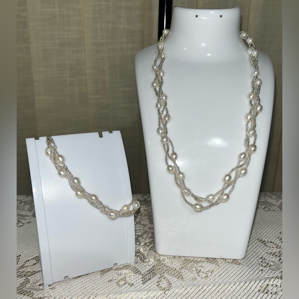 NWT! Fresh Water Pearl / Seed Bead Necklace & Bracelet Set 6-7mm Pearls